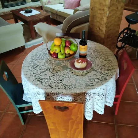 Welcoming Near Penafiel With Pool