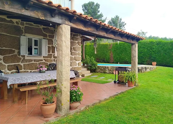 Welcoming Near Penafiel With Pool